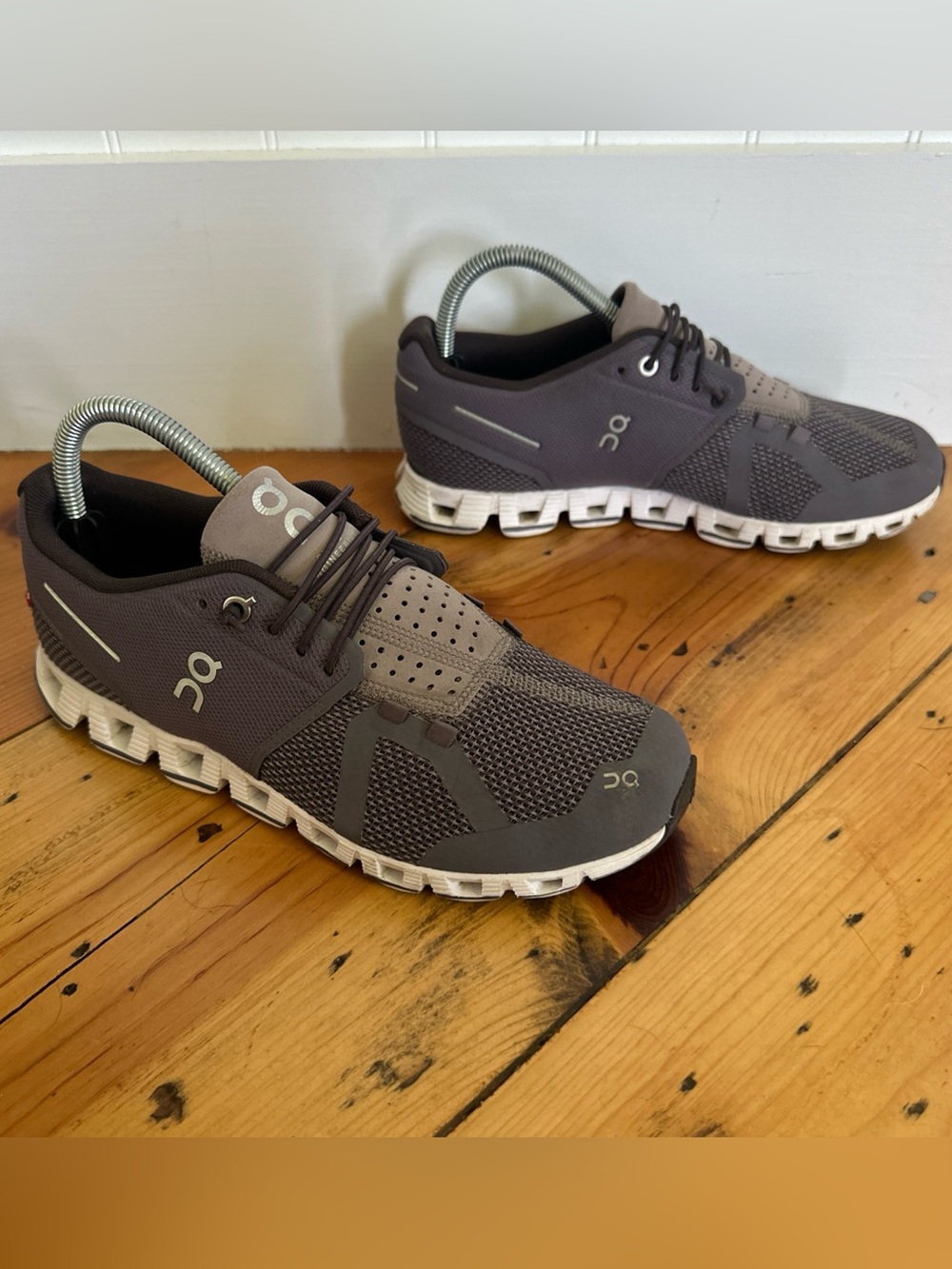 On Cloud Women’s 8 Shark Pebble Gray Running Shoes Cloudtec Sneakers 19.99508